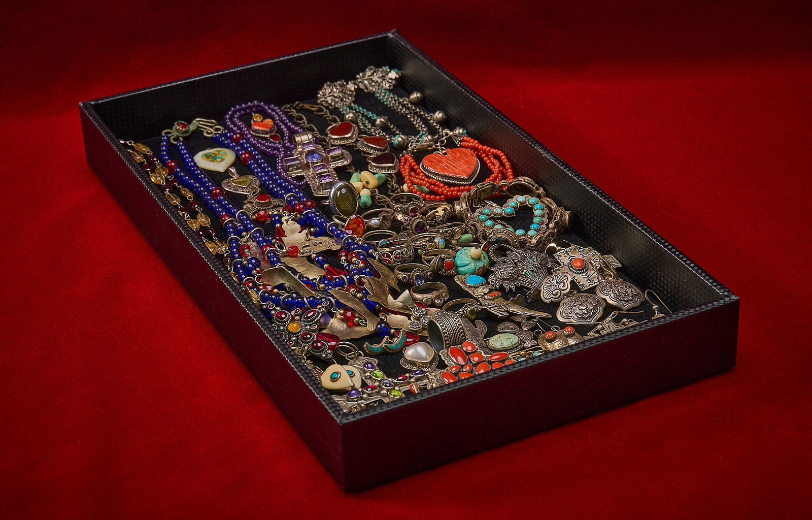 Shelley Duvall | Jewelry: Collection of Shelley Duvall's personal jewelry, mostly Southwestern and Native American style and origin, including pendants, heart necklaces, rings and earrings, various materials and motifs Pro