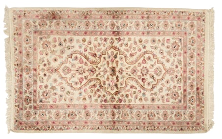 Hand-Knotted rug 5 ft. 3 in. x 3 ft. 1 in.