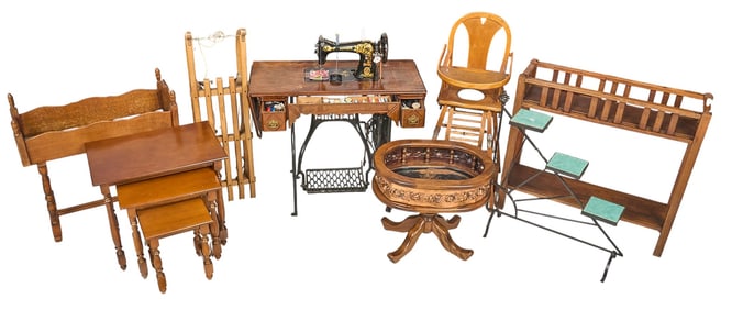 (8) Vintage Items