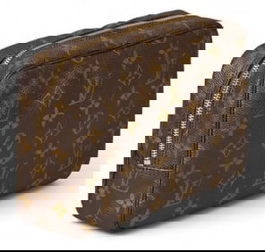 Louis Vuitton Monogram Trousse Toilette 23 Bag