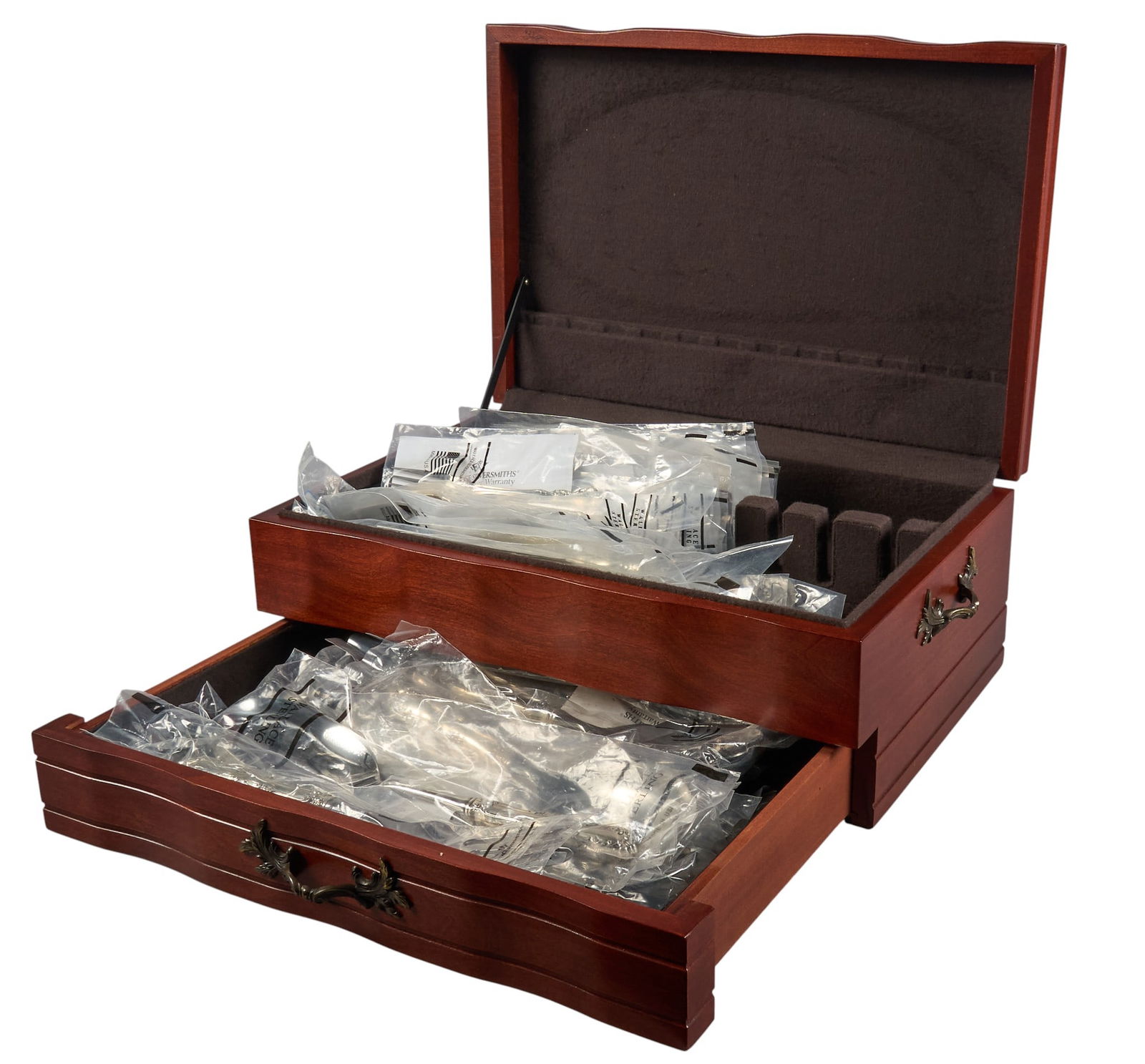 "Old Atlanta" By Wallace Silversmiths Sterling Silver Flatware Set: "Old Atlanta" by Wallace Silversmiths sterling silver flatware set of 83 pieces, no monogram or removal Includes: 16 lunch knives 9" long16 lunch forks 7" long1