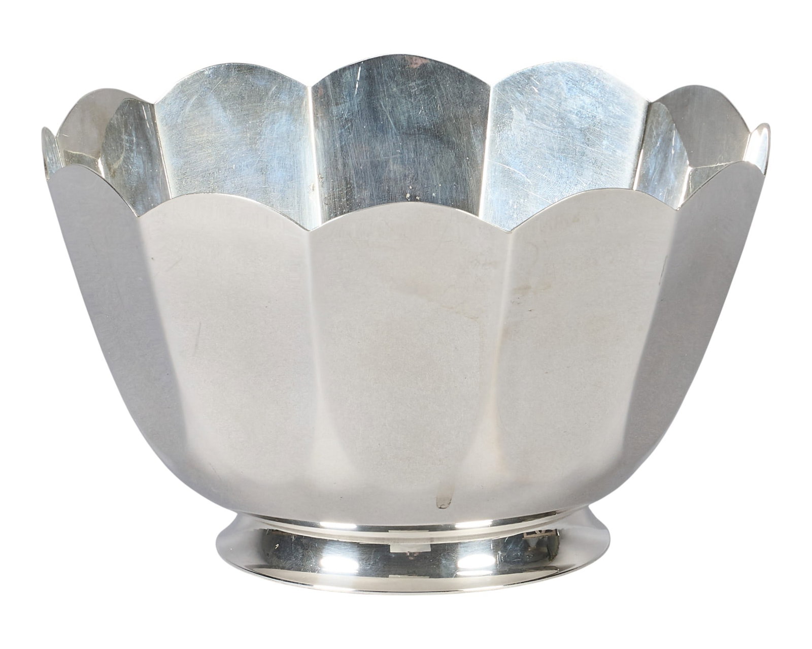 Tiffany & Co. Sterling Silver Fluted Bowl: Tiffany & Co. sterling silver fluted bowl, marked height 4.25 in. x diameter 7 in. Total weight: 18.165 ozt Provenanc