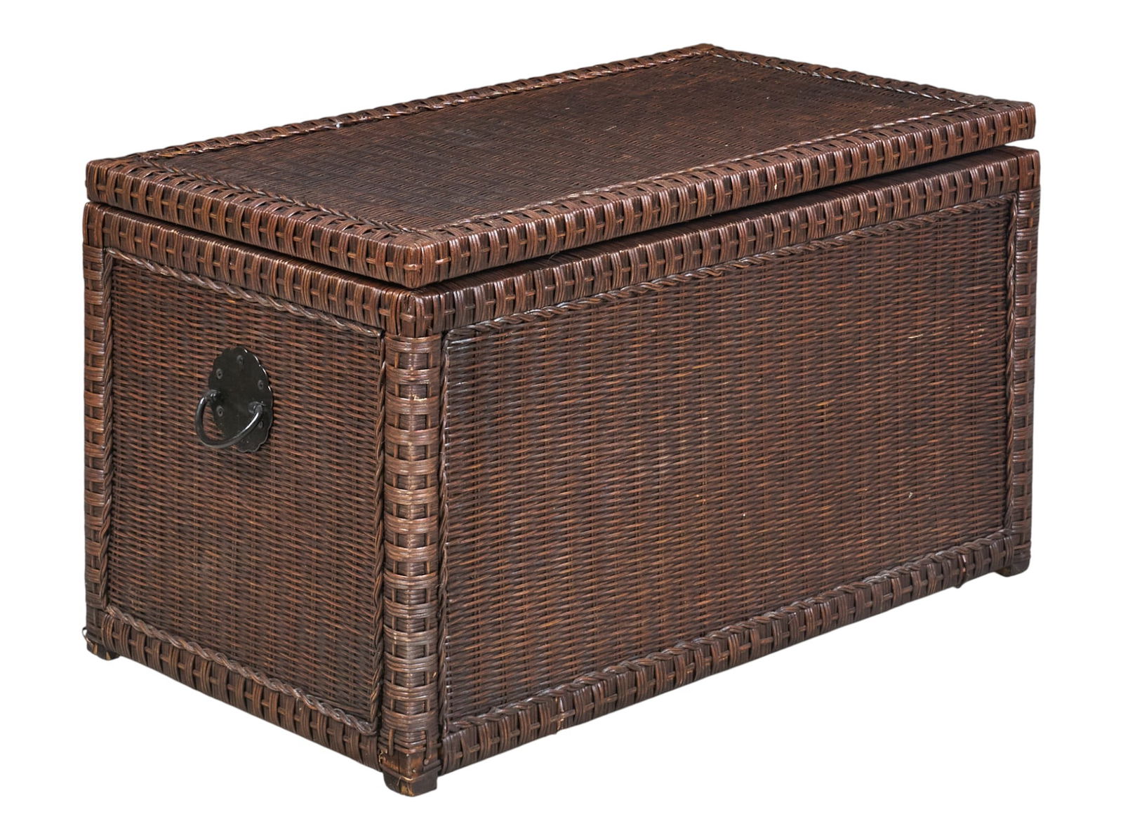 Large Wicker Blanket Chest (1 of 4)