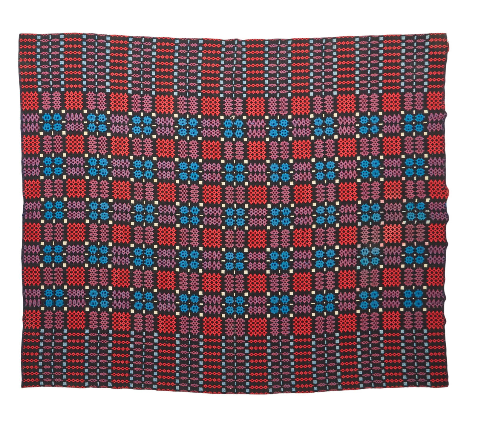 English Wool Blanket: English wool double-woven blanket in classic Welsh geometric Caernarfon portcullis motif, fully reversible7 ft. 3 in. x 5 ft. 11 in.Provenance: Property from a Boerne, Texas antiques collector