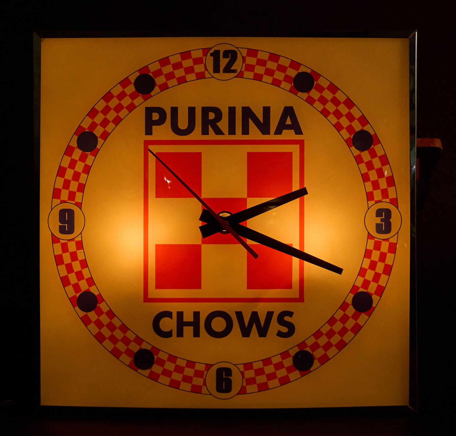 Purina Chows Pam Clock - 4