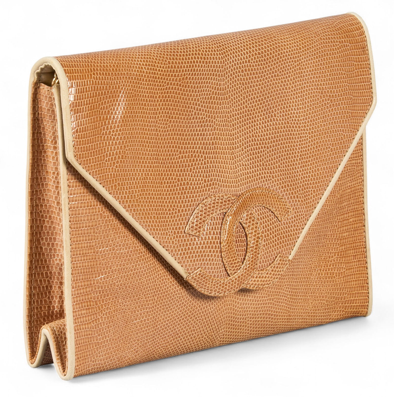 Vintage Chanel Tan Leather Single Flap Bag: Vintage Chanel tan leather single flap bag with golden chain7 in. x 8.5 in.Condition AB; very good condition, shows regular signs of useProvenance: Property from the family of late noted Texas