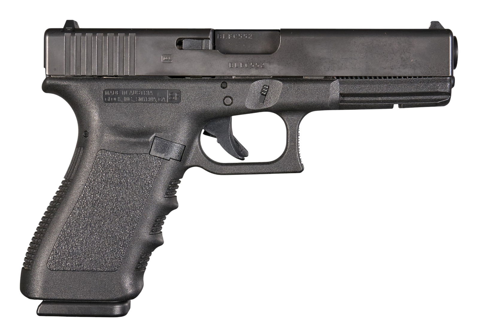 Glock 20 SF 10mm Semi Auto Pistol: Serial: BLFC552Manufacturer: Glock-Austria / Glock-USAModel: 20 SFCaliber: 10mmBarrel length: 4.5 in.OAL: 7.75 in.Condition: Good-Lightly Used; very light wear & handling marks; bore is very good