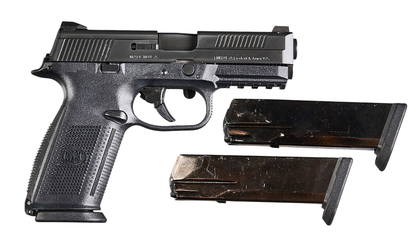 FN FNS-40 S&W Semi Auto Pistol: Serial: GKU0094844Manufacturer: FNH-USAModel: FNS-40Caliber: 40 S&WBarrel Length: 4 in.OAL: 7.375 in. (case: 13.5 x 10 x 3.5 in.)Condition: Very Good-Used; light wear & handling marks; bore is