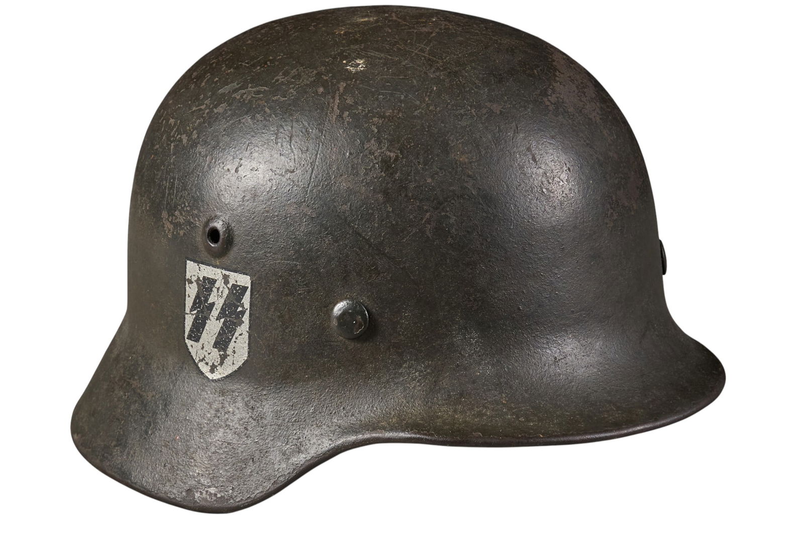 WWII German SE62 M40 SD SS Helmet: WWII German SE62 M40 SS Marked SD HelmetIncludes: marked "9806" and "SE62"-decal is NOT ORIGINAL-period liner & chinstrapCondition: commensurate w/ age; moderate wear; strap is
