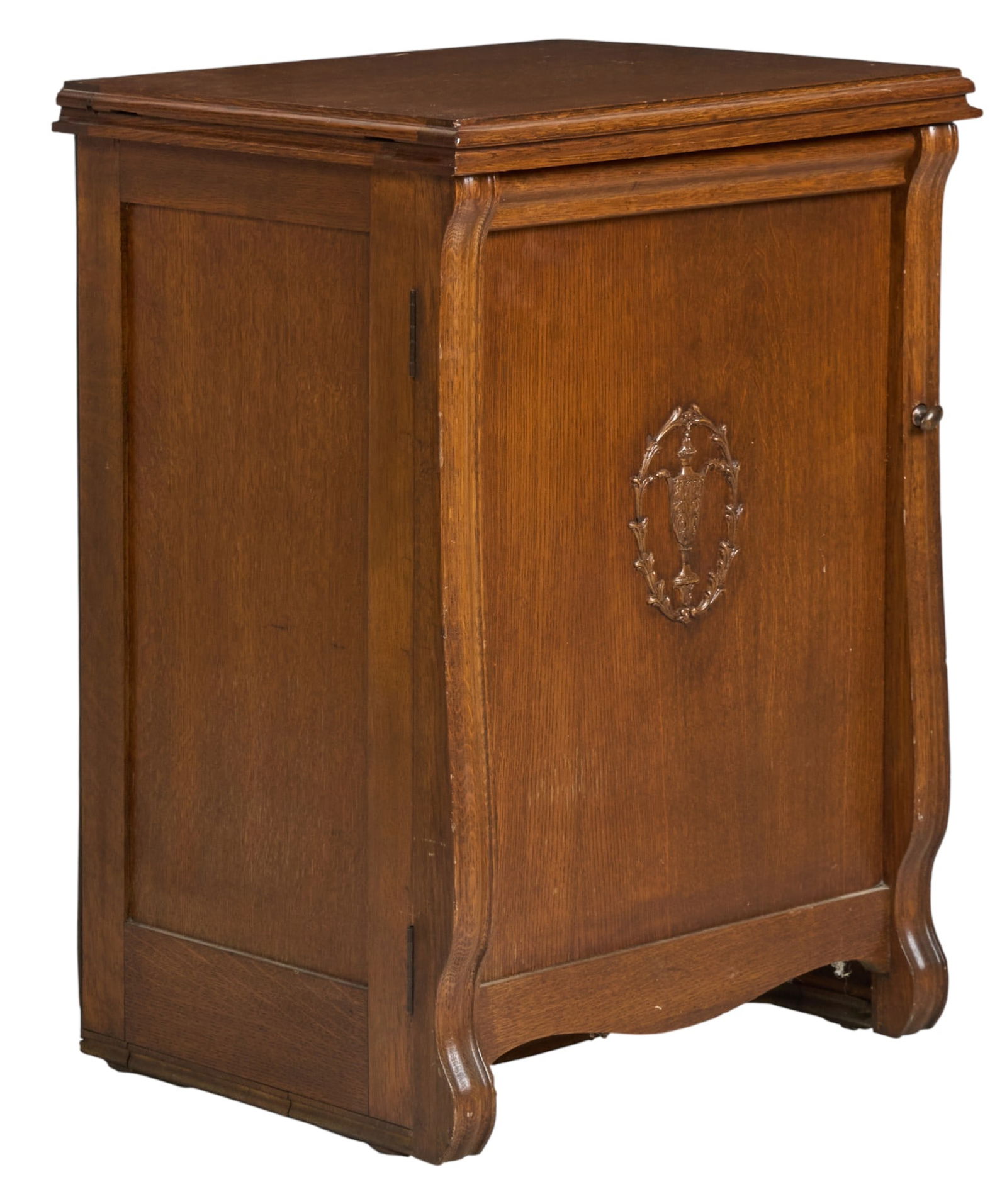 Vintage Cabinet (1 of 4)