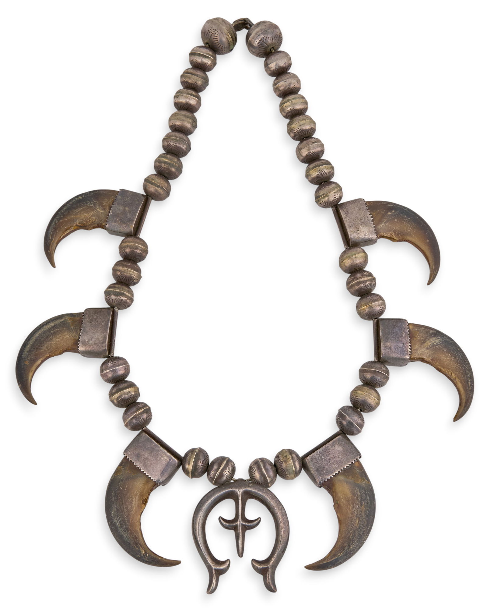Early Navajo Sterling Bear Claw Necklace (1 of 4)