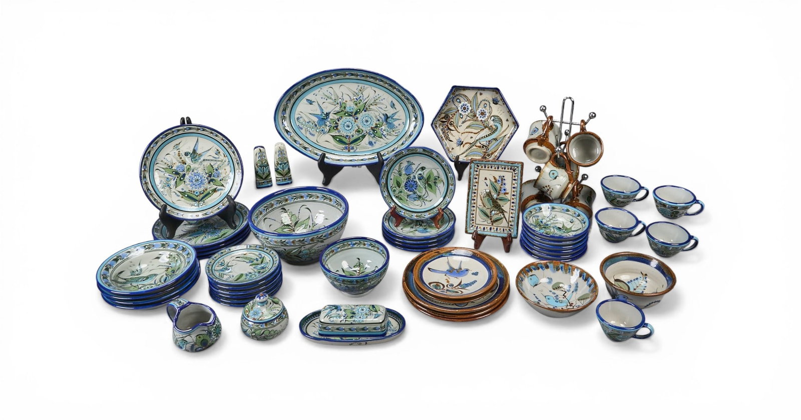 Large Collection of Ken Edwards Ceramic Dinnerware (1 of 14)