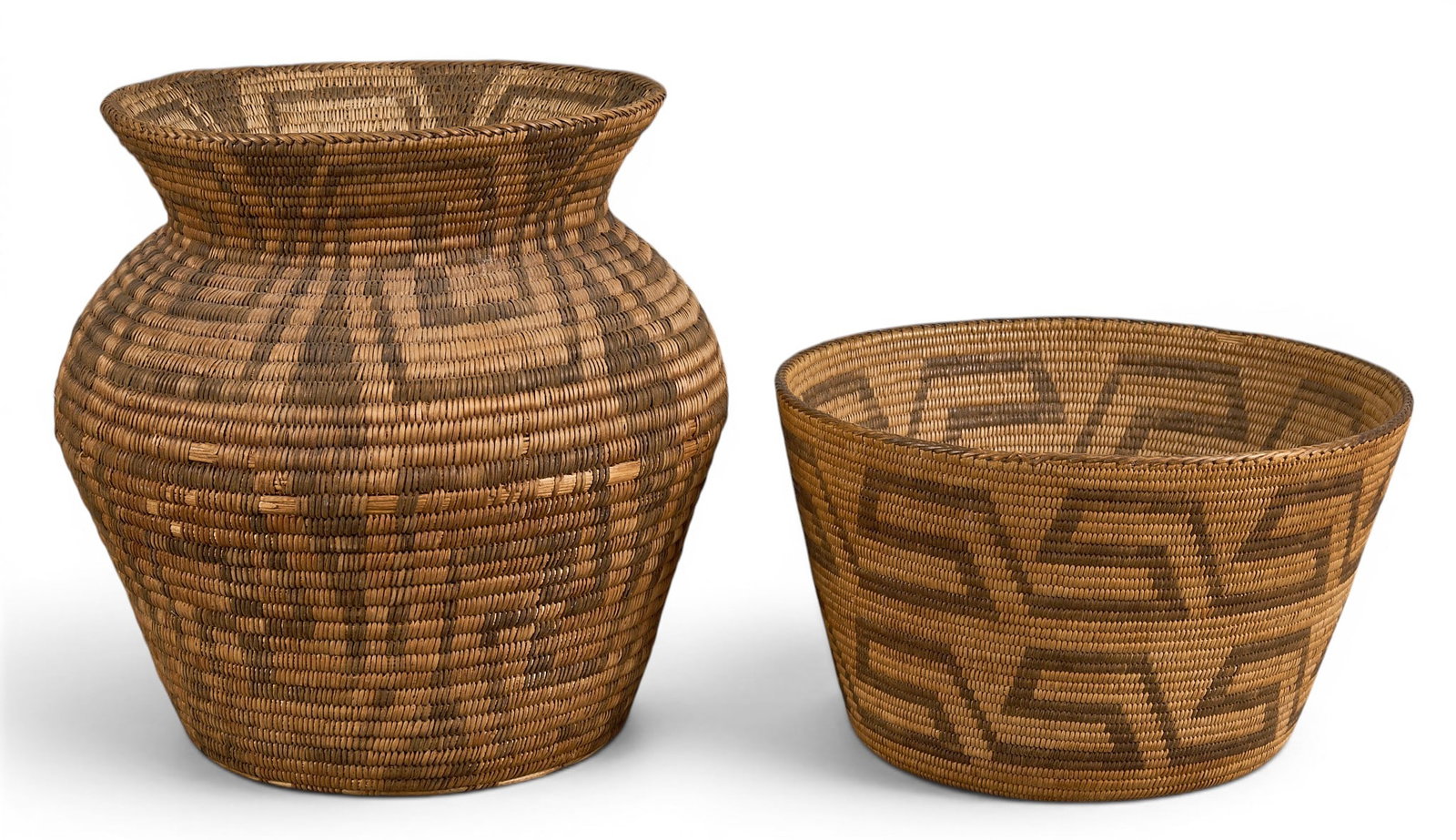 (2) Native American Handwoven Baskets (1 of 5)