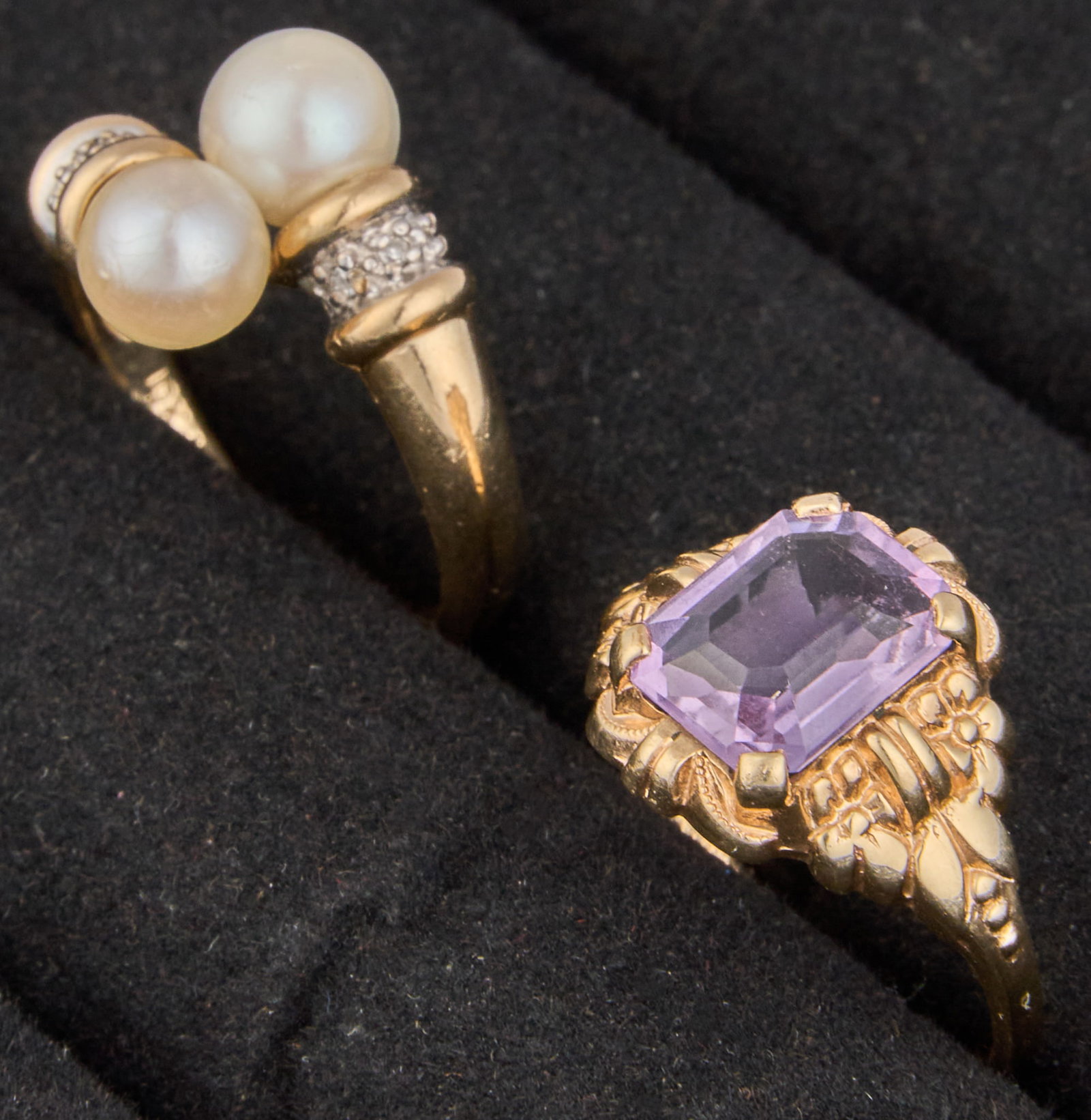 (2) 10K Yellow Gold Rings (1 of 7)