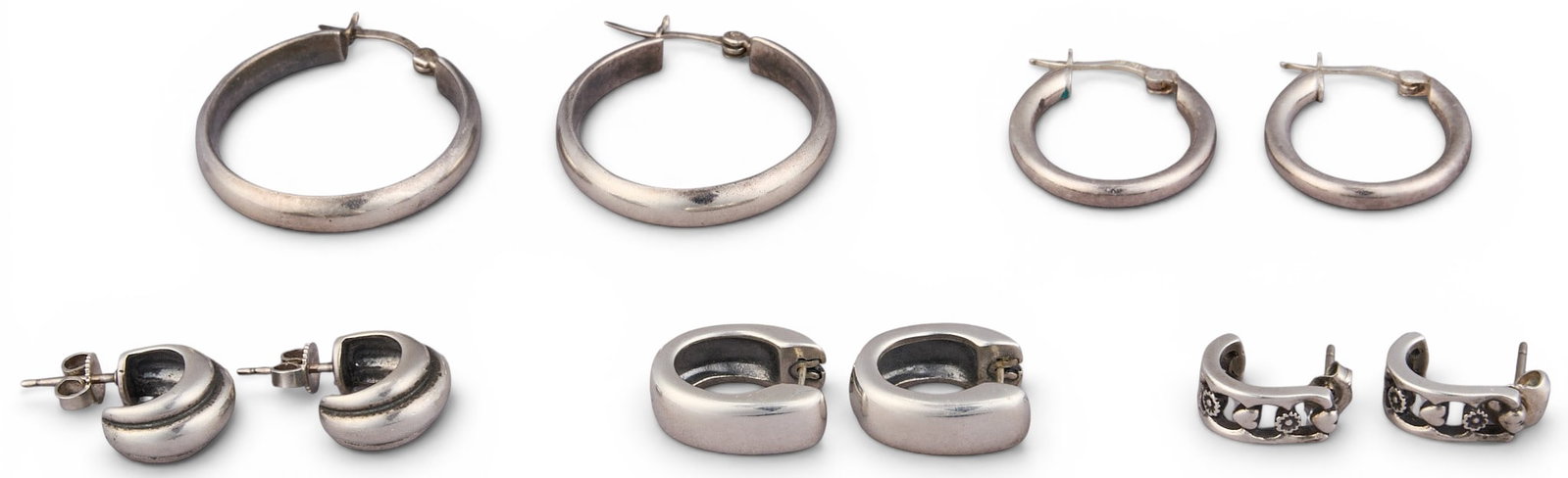 (5) Pairs of James Avery Earrings (1 of 4)