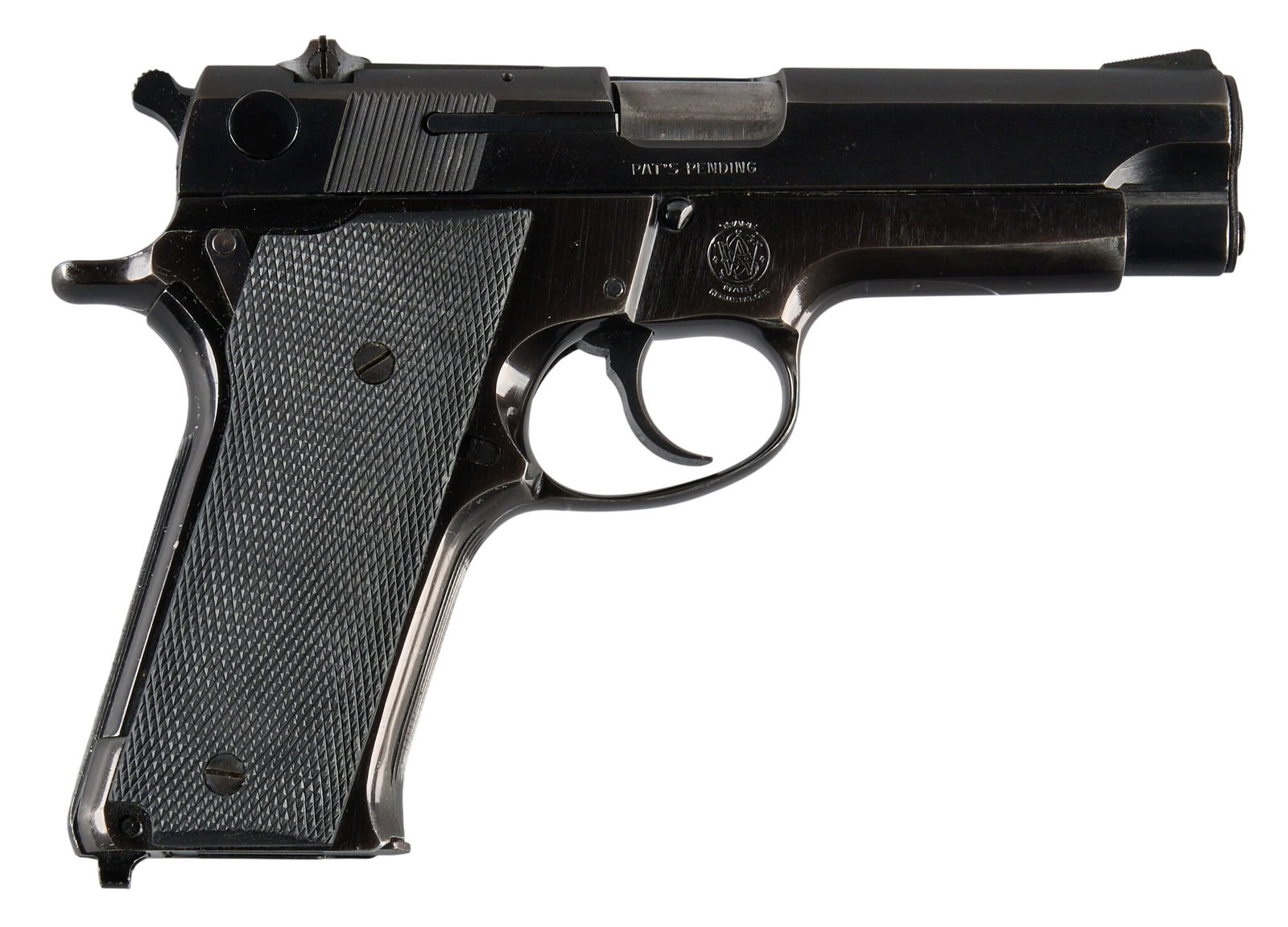 Smith & Wesson Model 59 9mm Semi Auto Pistol W/ Holster: Serial: A252098 Manufacturer: Smith & Wesson (c. 1974) Model: 59 Caliber: 9mm Barrel length: 4 in. OAL: 7.75 in. Condition: Good; moderate wear & ahndling marks; bore is good & bright Incl