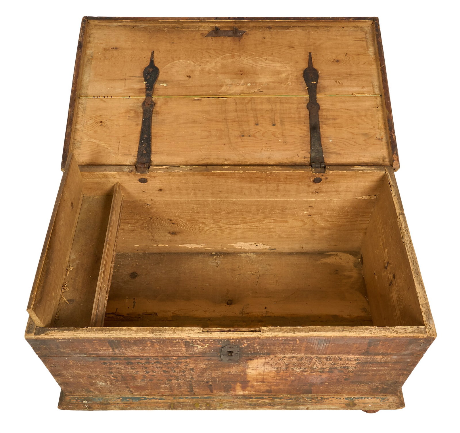 Primitive Blanket Chest - 4