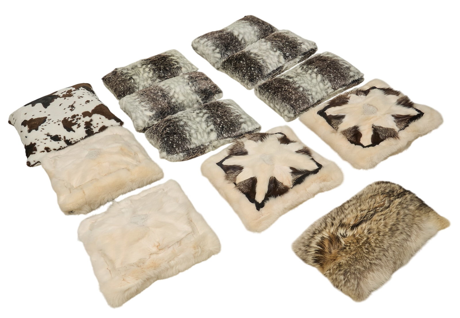 (12) Fur Pillows (1 of 4)