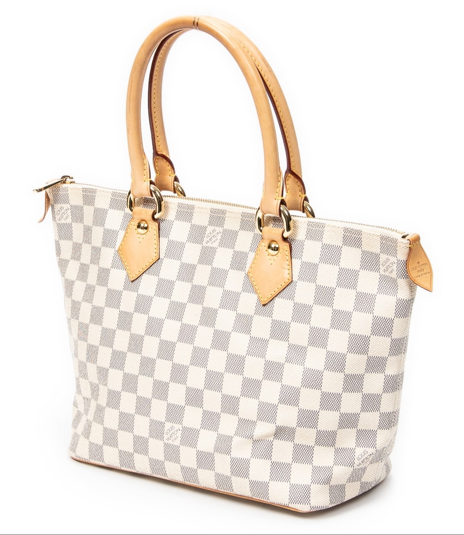 Louis Vuitton Saleya PM Shoulder Bag: Louis Vuitton Saleya PM shoulder bag in ivory damier azur, vachetta handles, golden brass hardware, marked VI2077 (27th Week of 2007), third-party authenticated 10.75 in. x 9.5 in. x 5.5 in.