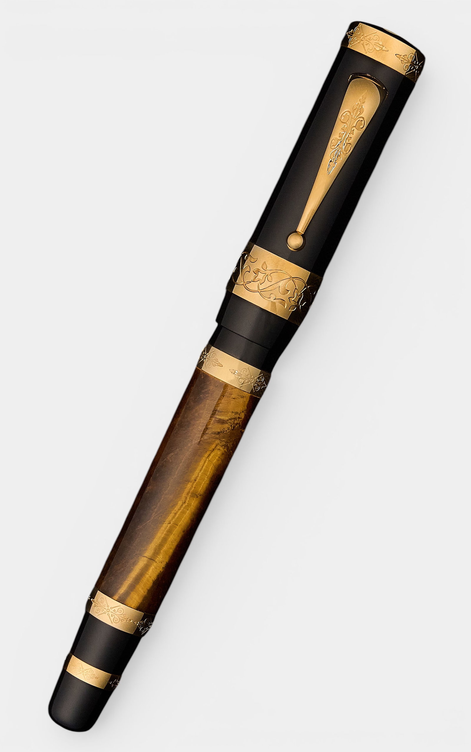 Montblanc Francois I - 4810 Patron of the Arts Fountain Pen, 2008: Limited Edition Montblanc Francois I Fountain Pen from the 2008 Patron of the Art Series, never inked, features 18K gold nib, edition 1183 of 4810 Provenance: Property from the Estate of Robert A