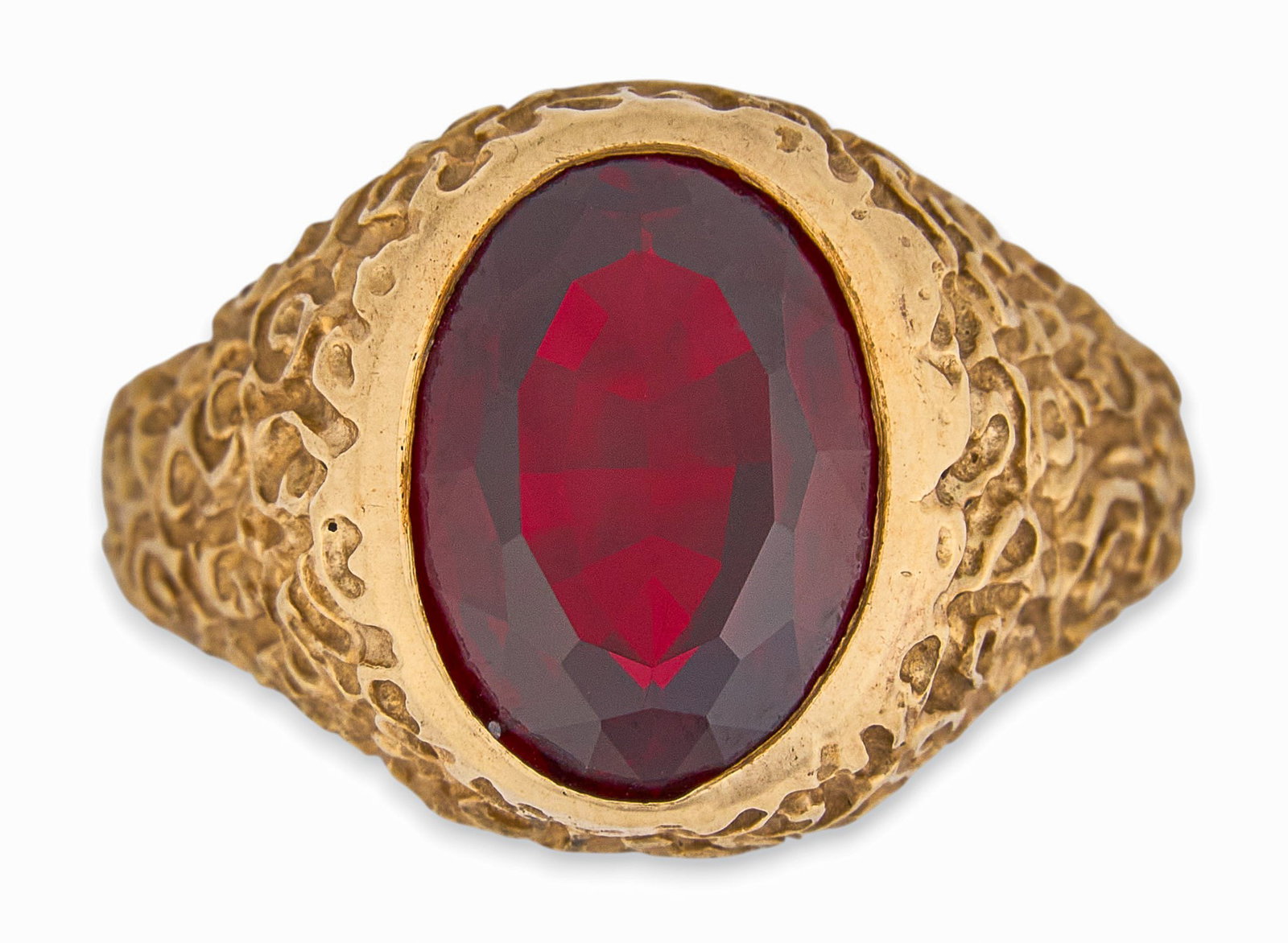 10K Quartz Mens Ring: 10k yellow gold mens ring with red quartz setting, marked "Resco 10k", size 14 Total weight: 10.8 g Provenance: Property from the custom chilled cellar of the Cordillera Ranch hom