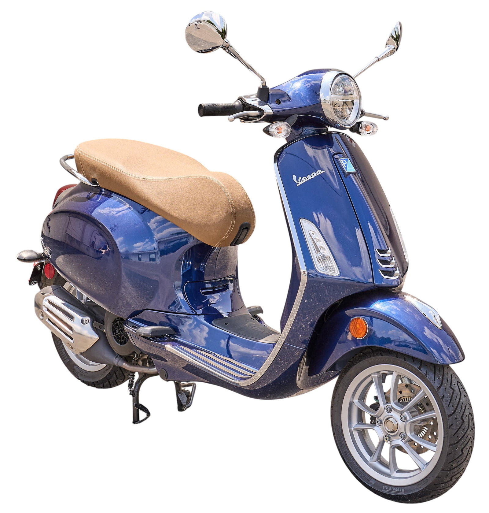 2020 Vespa 150: Fun Vespa 150 motorscooter in excellent condition, only 2,397 miles, Blu Energico Glossy color (dark blue), runs great, one loose taillight, includes 2 helmets, VIN: ZAPM818G6L5901252 THIS VEHICLE WIL