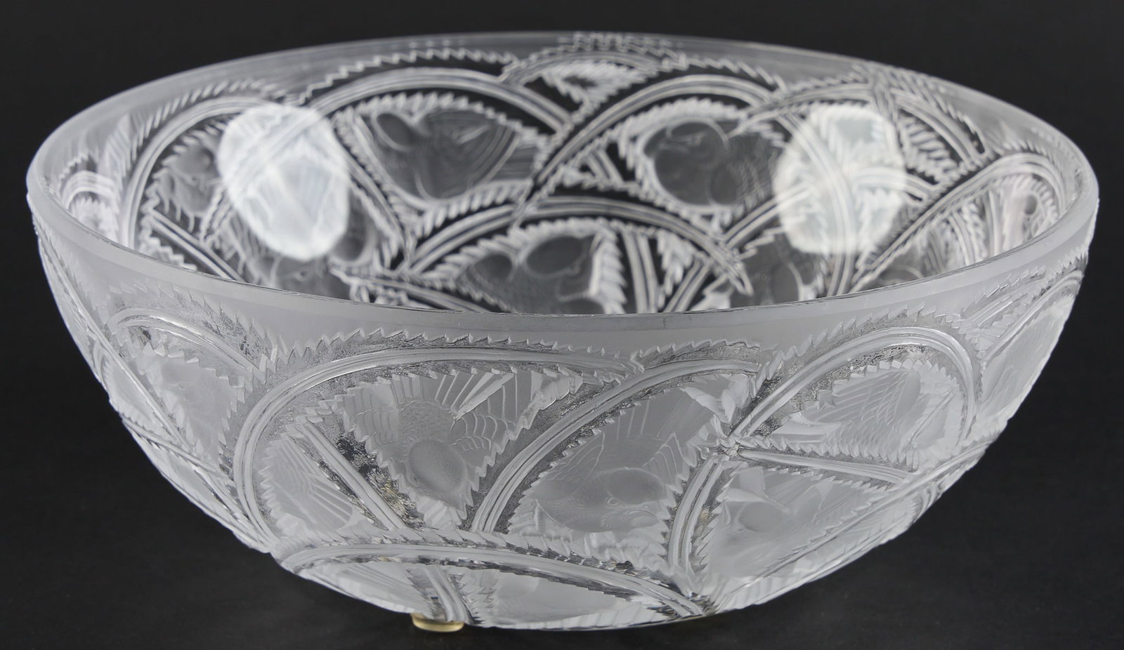 Lalique Pinsons Bowl (1 of 5)