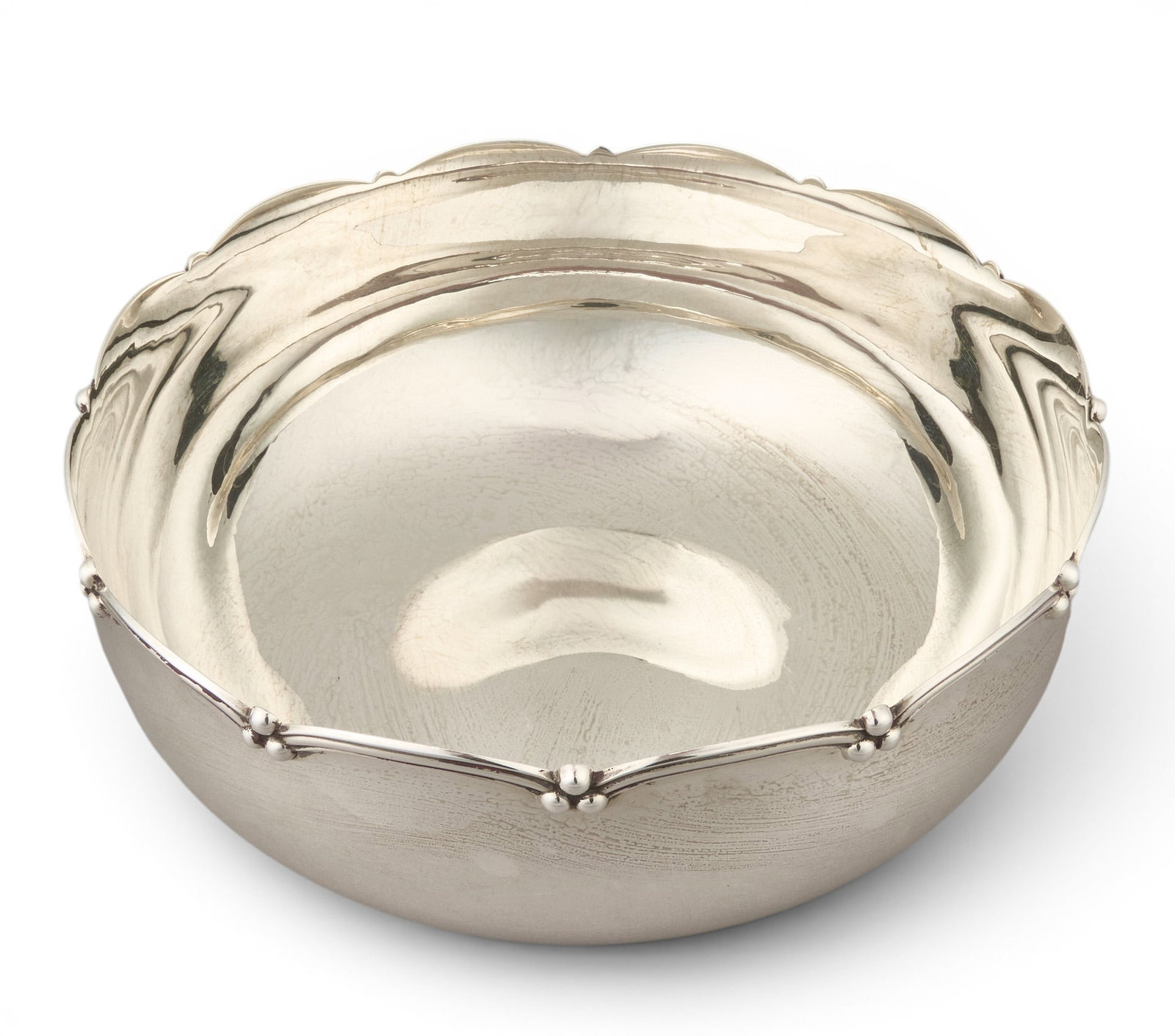 Tiffany & Co. Sterling Silver Bowl with Scalloped Border: Tiffany & Co. sterling silver 4 pint bowl with scalloped border, marked "Tiffany & Co. sterling silver" height 3.5 in. x diameter 8 in. Total weight: 18.75 