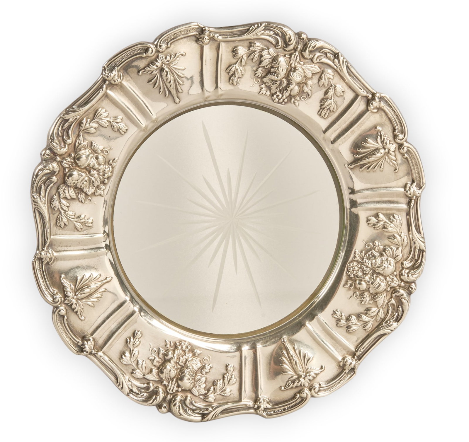 "Francis I" by Reed & Barton Sterling Silver Repousse Glass Plate: "Francis I" by Reed & Barton sterling silver repousse glass plate, marked height .25 in. x width 7 in. x depth 7 in. Total weight: 6.36 ozt weighable silver Provenance: Prope