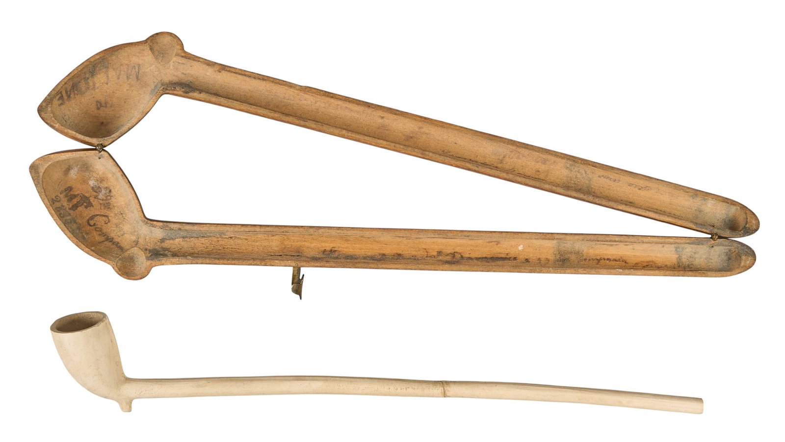 Red McCombs | Colonial Period Clay Pipe and Case (1 of 6)