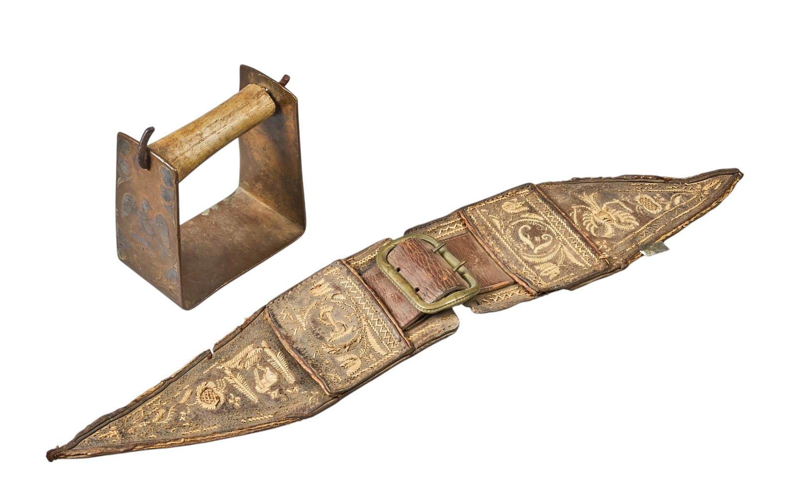 Red McCombs | Mexican Embroidered Gun Belt and Stirrup (1 of 8)