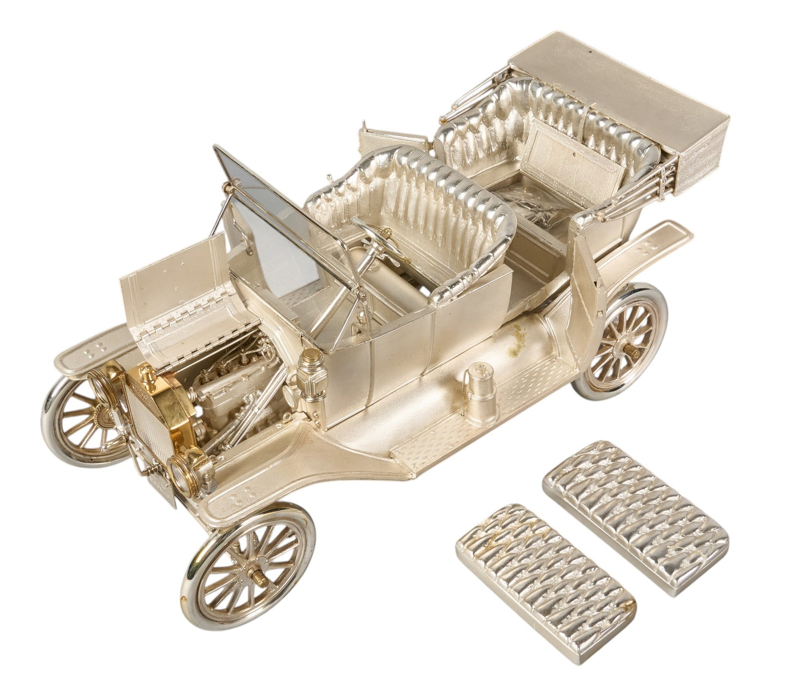 Red McCombs | Impressive 1913 Ford Model T Silver Car Replica on Display Base - 4