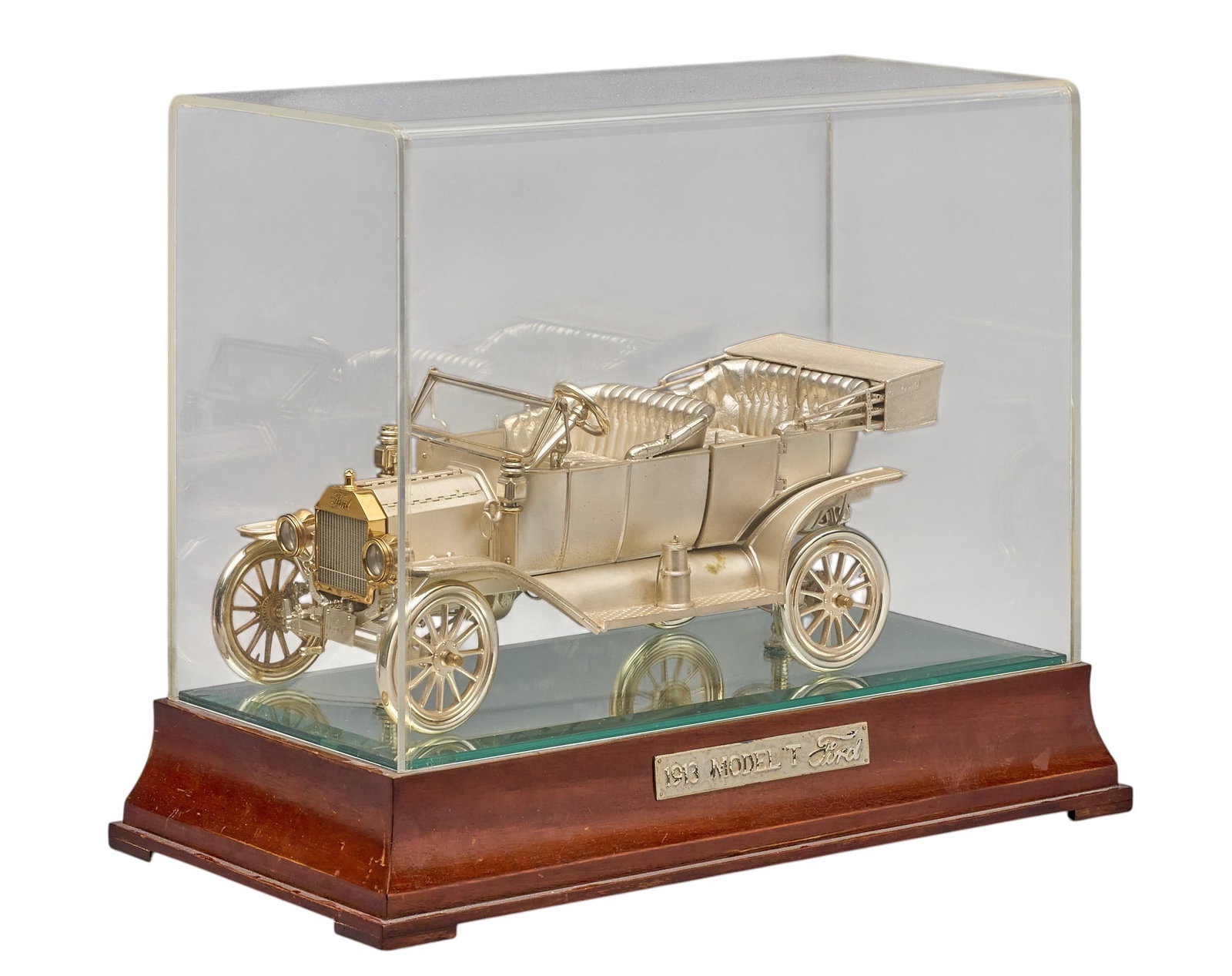 Red McCombs | Impressive 1913 Ford Model T Silver Car Replica on Display Base - 7
