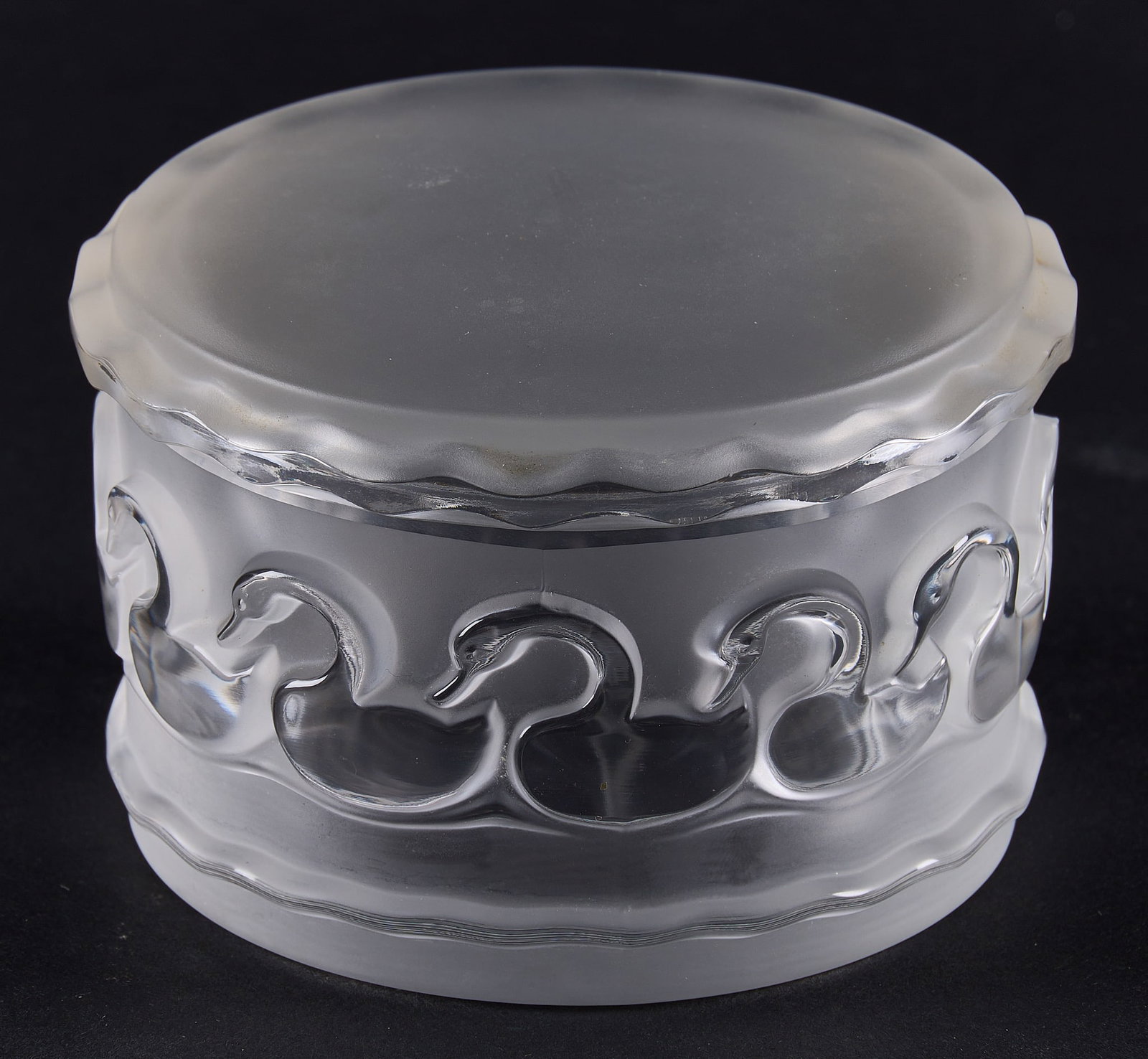 Red McCombs | Lalique "Canards" Crystal Trinket Box (1 of 4)