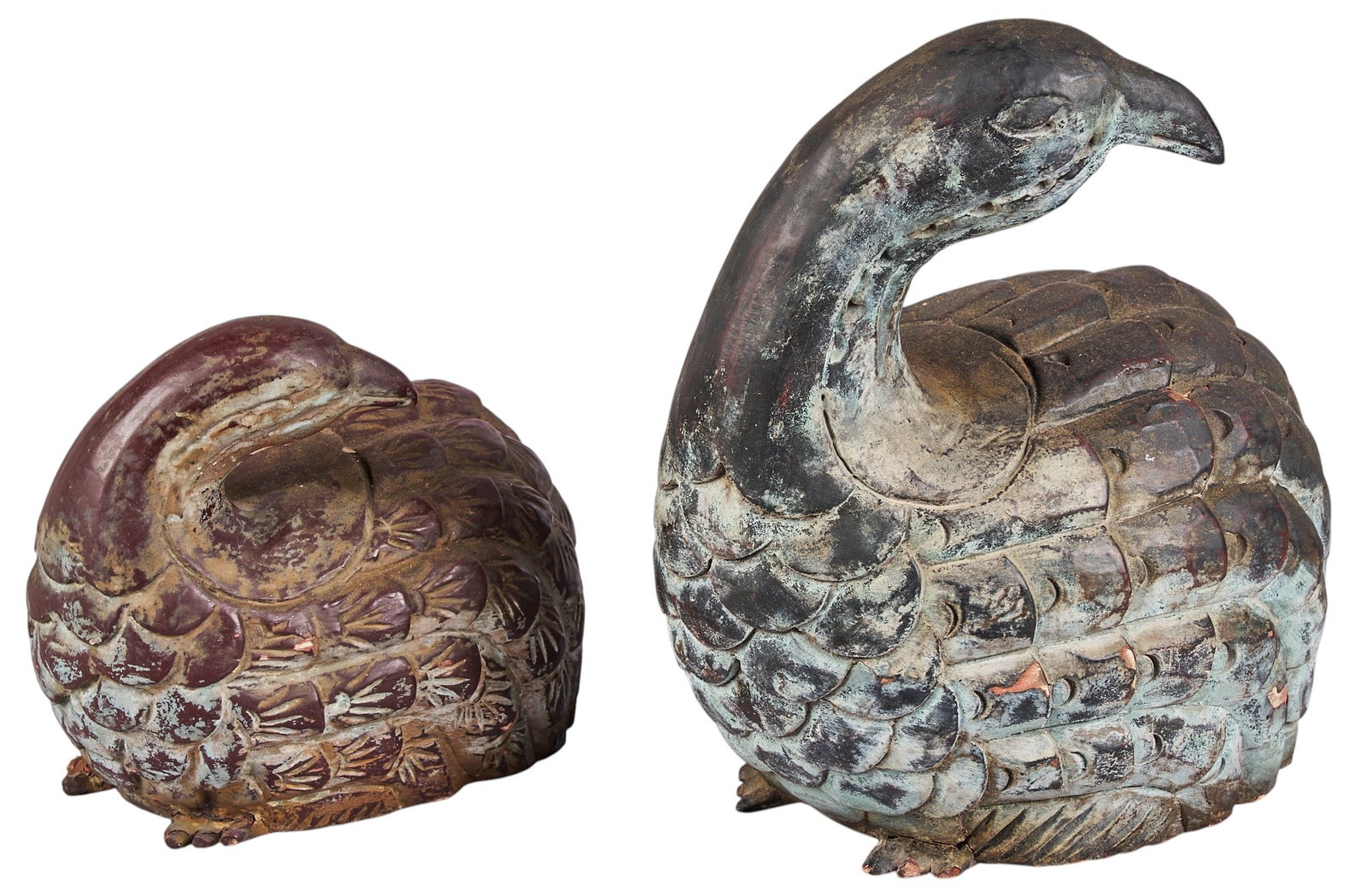 Red McCombs | (2) Wooden Quail Sculptures: Pair of vintage folk art hand-made wooden carvings depicting quail with aged finish height 11.5 in. x width 5 in. x depth 8 in. / largest Provenance: Property from the personal estate collection of ic
