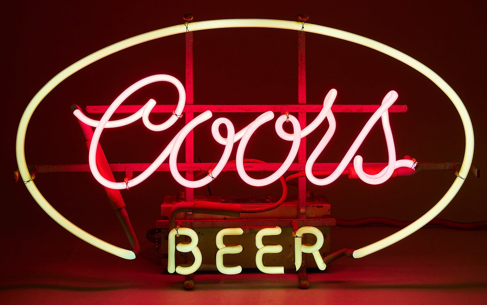 Coors Beer Neon Sign, 20th C.: Vintage Coors Beer neon sign, circa late 20th century, in working condition height 14 in. x width 24 in. x depth 6 in. Provenance: Property from a New Braunfels, Texas collector of vintage