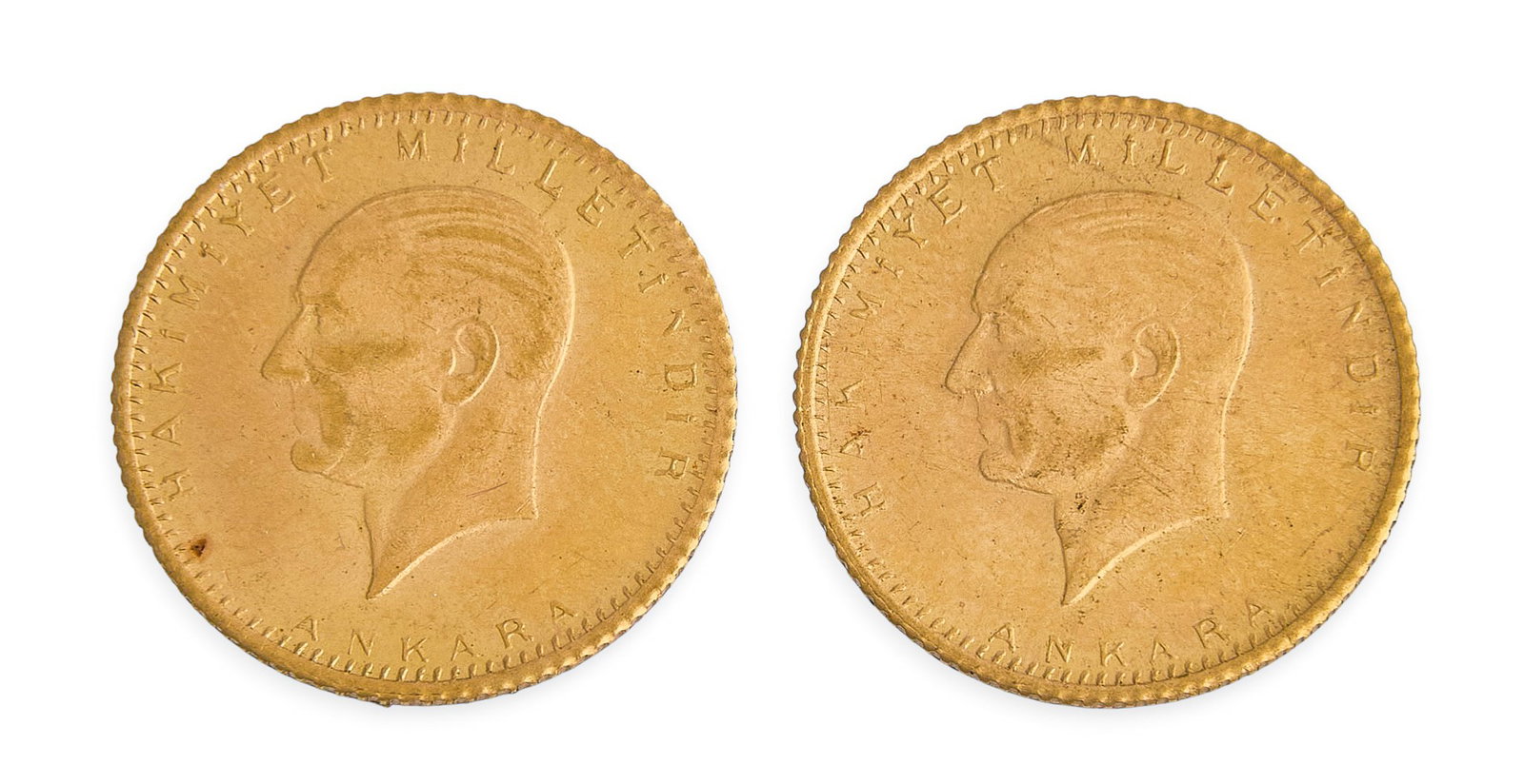 (2) Turkish Gold Coins: Two Turkish gold coins with the inscription "TÜRK?YE CUMHUR?YET? 1923 39" Provenance: Property from a home in San Antonio, Texas