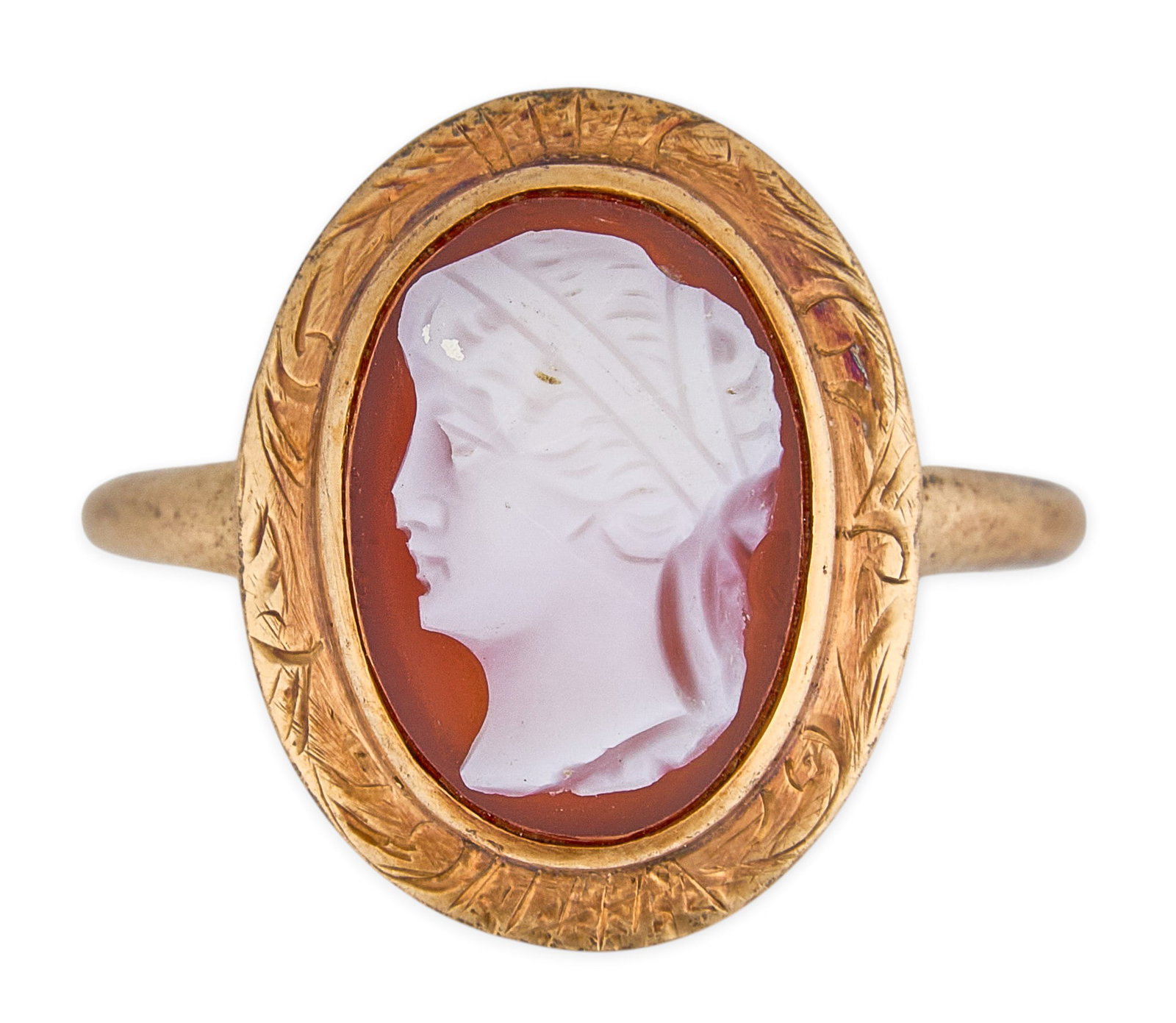 14K Vintage Cameo Ring: 14K gold (tested) vintage camo ring with floral etchings Size: 9.25 Total weight: 4.6 g Provenance: Property from a home in the