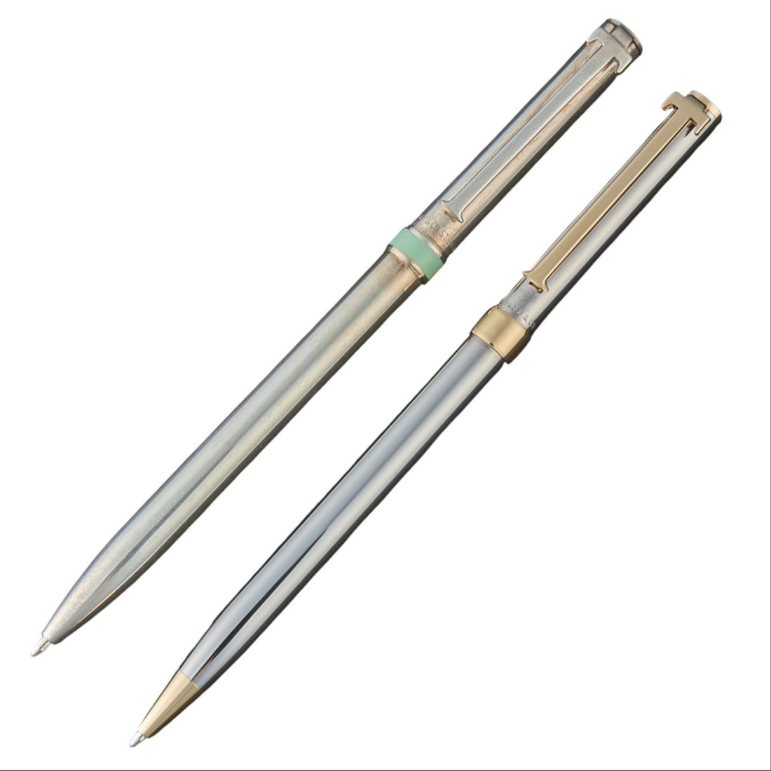 (2) Tiffany and Co. Sterling Silver Ballpoint Pens: Two Tiffany and Co. sterling silver ballpoint pens, with box length: 5 in. Total weight: 2 ozt Provenance: Property from the collection of an industrial chemicals entrepreneur, from