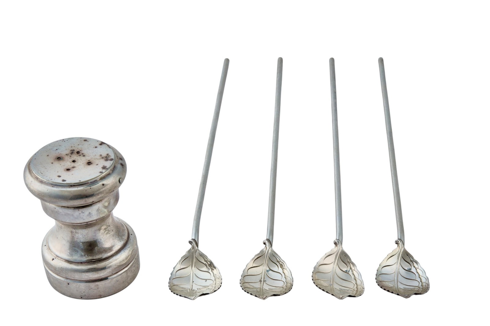 Collection of Tiffany and Co. Sterling Silver Dinnerware: Collection of Tiffany and Co. sterling silver dinnerware, includes four iced tea spoons, and one salt shaker, all marked Total weight: 3.095 ozt (weighable silver) Provenance: Property fro
