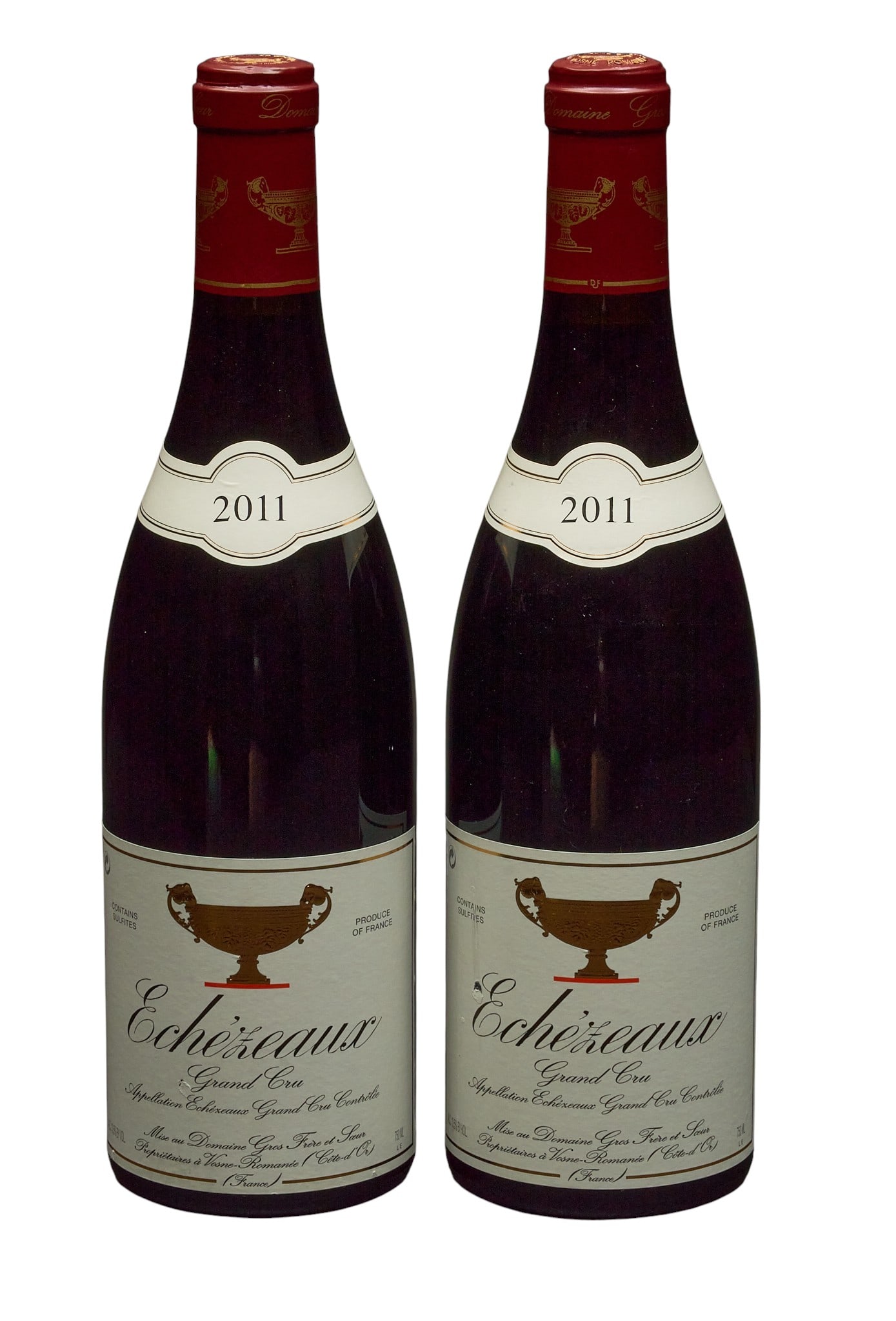 (2) 2011 Gros Frere et Soeur Echezeaux Grand Cru: Two bottles of 2011 Gros Frere et Soeur Echezeaux Grand Cru Provenance: Property from the custom chilled cellar of the Cordillera Ranch home of prominent attorney David J. Arata
