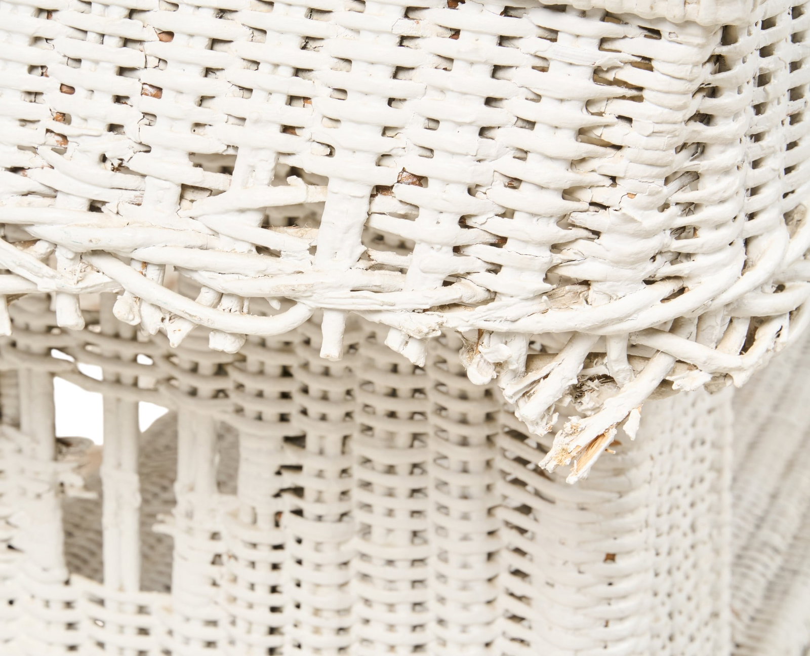 Wicker Casket Table - 4