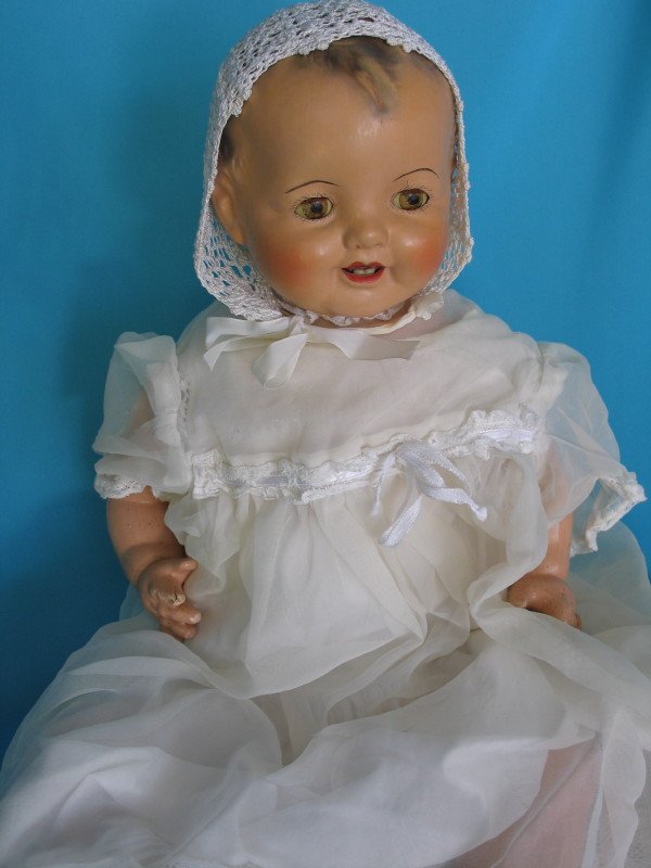 207. Gorgeous American 21" 30s Effanbee "Baby Luvums: 207. Gorgeous American 21" (53cm) Effanbee "Baby Luvums" c1930s withexcellent original features black molded hair, red mouth, two u/ lowerteeth, sleep eyes with mohair lashes and angled u/lower lashes