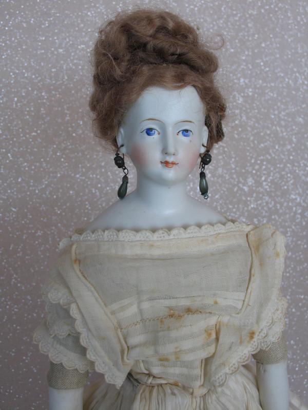 German oily Parian type bisque Lady shoulder head 15" (1 of 5)