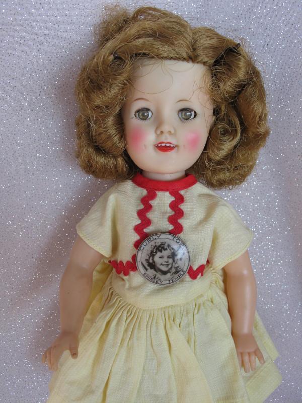 Ideal Shirley Temple 1960-63 31cm.  Original tagged (1 of 3)