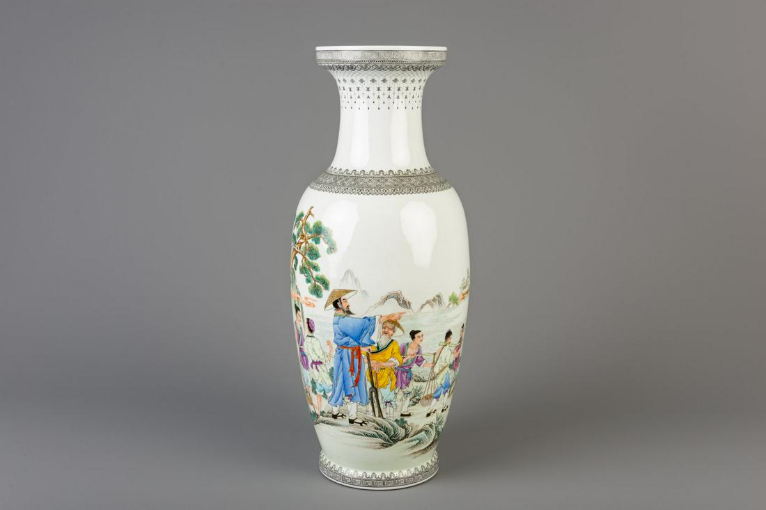 A fine Chinese famille rose vase depicting the: Title: A fine Chinese famille rose vase depicting the construction of a dam, Republic, 20th C. Description: Dimensions: H 62 cm