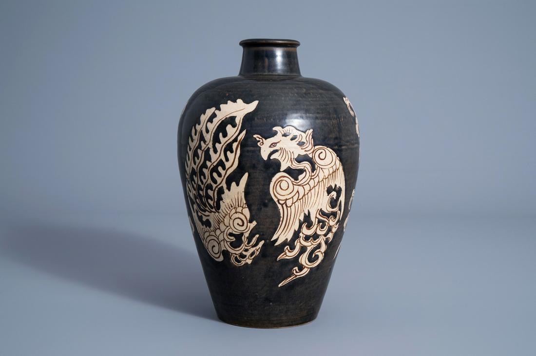 A Chinese Jizhou 'double phoenix' meiping vase, Song or (1 of 6)