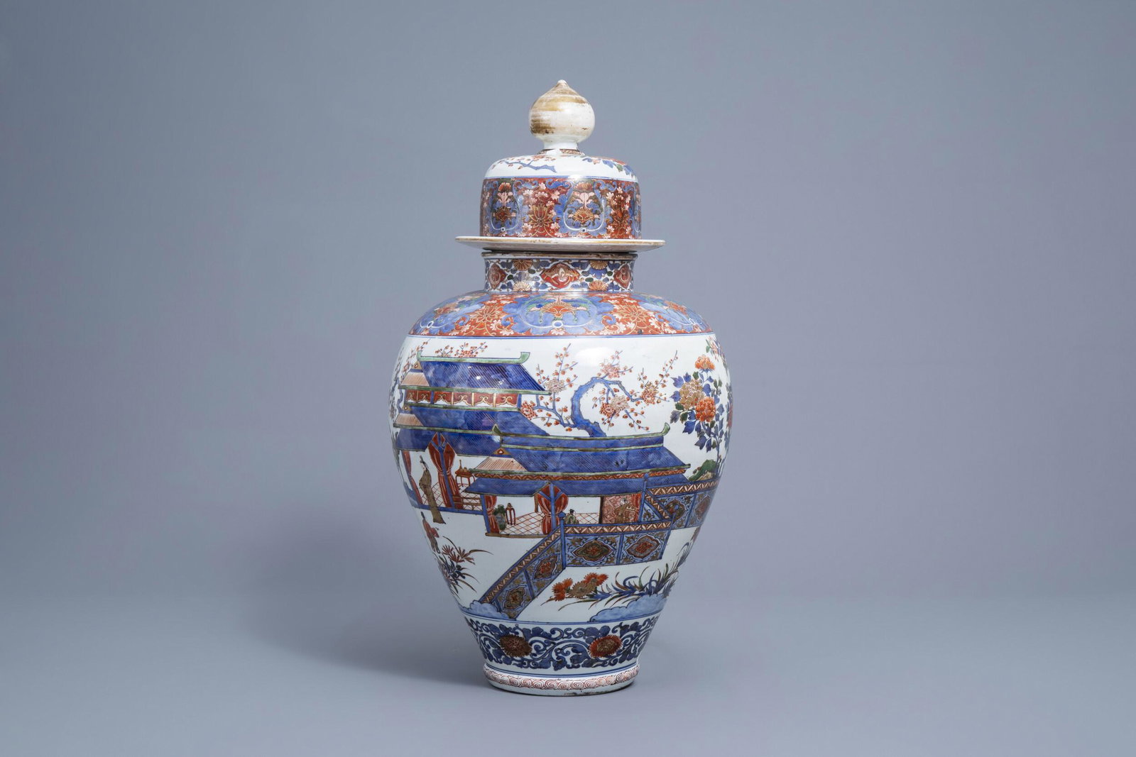 A large Japanese Imari vase and cover, Edo, 18th/19th: Full title: A large Japanese Imari vase and cover, Edo, 18th/19th C. Description: H 71 cm Condition:Please contact us to let us know which lots are of interest, so we can make the requested report for