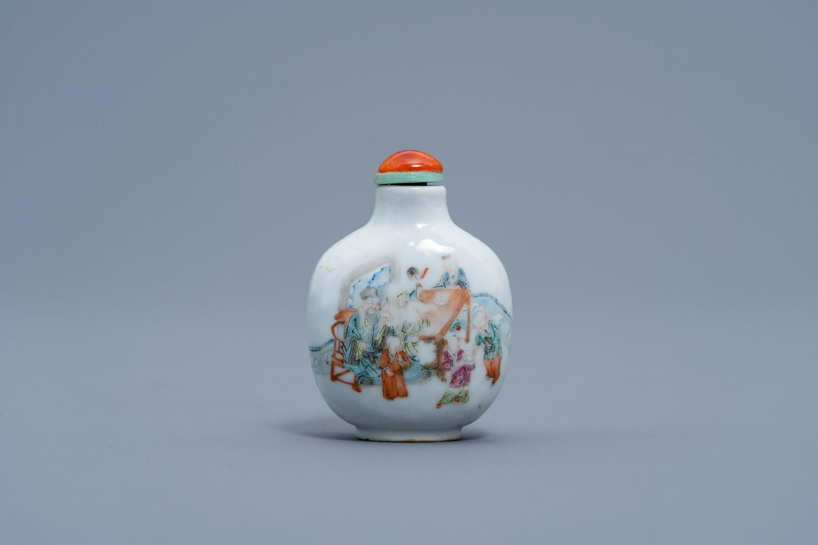 A Chinese famille rose snuff bottle with figures and (1 of 6)