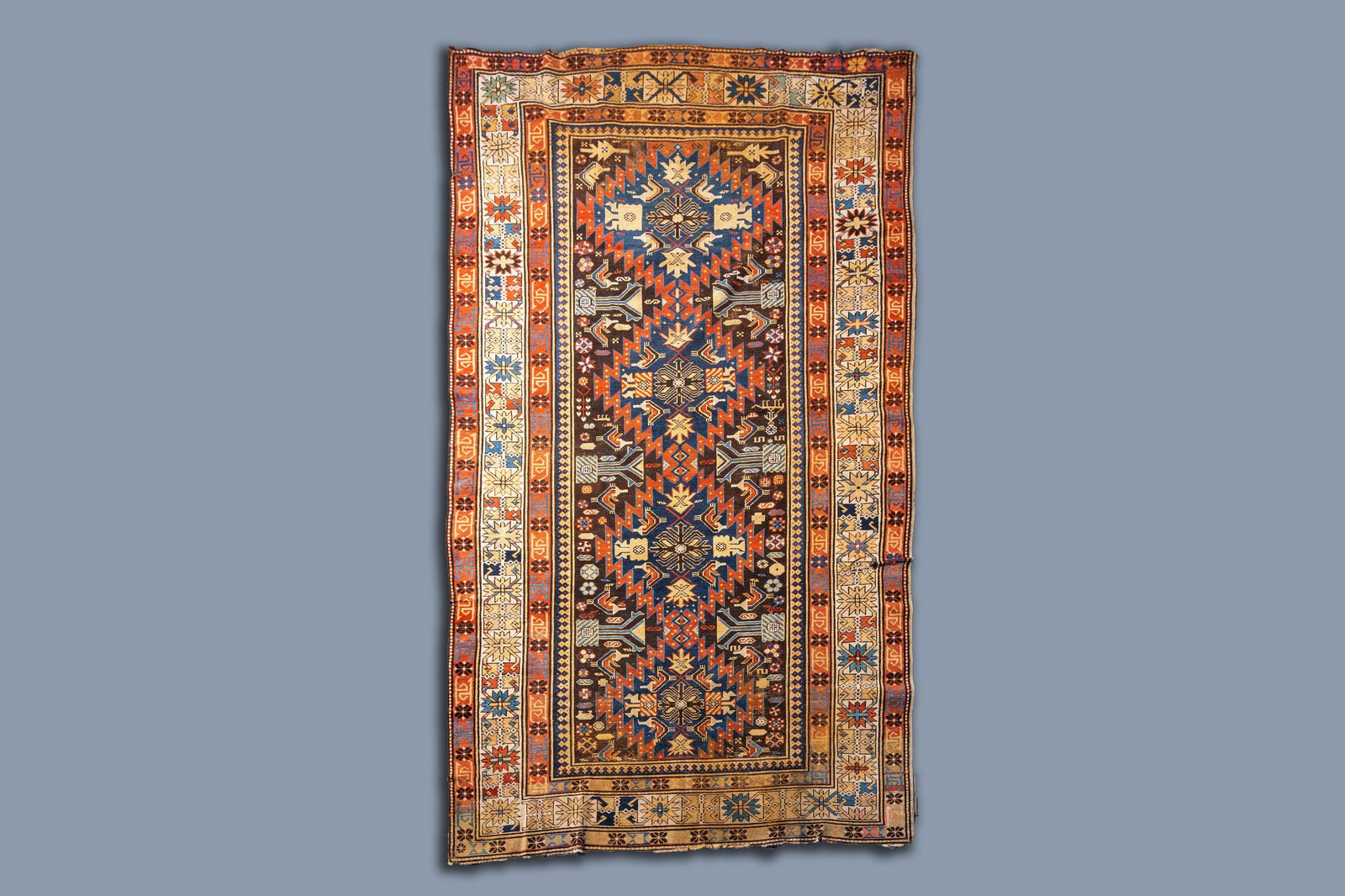 A Caucasian Shirvan rug, wool on cotton, 19th C. (1 of 3)